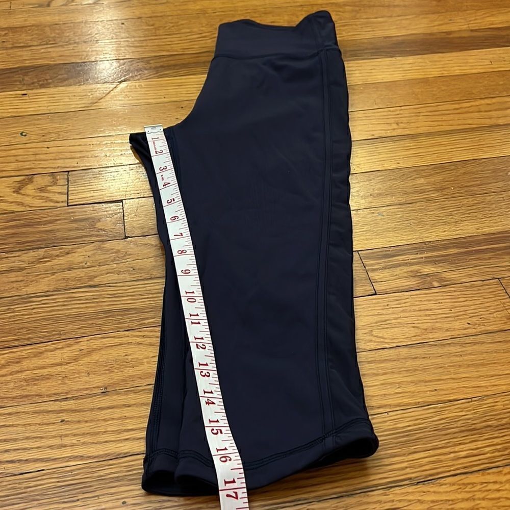 ‎Lululemon black crop legging size 6 - Picture 8 of 8